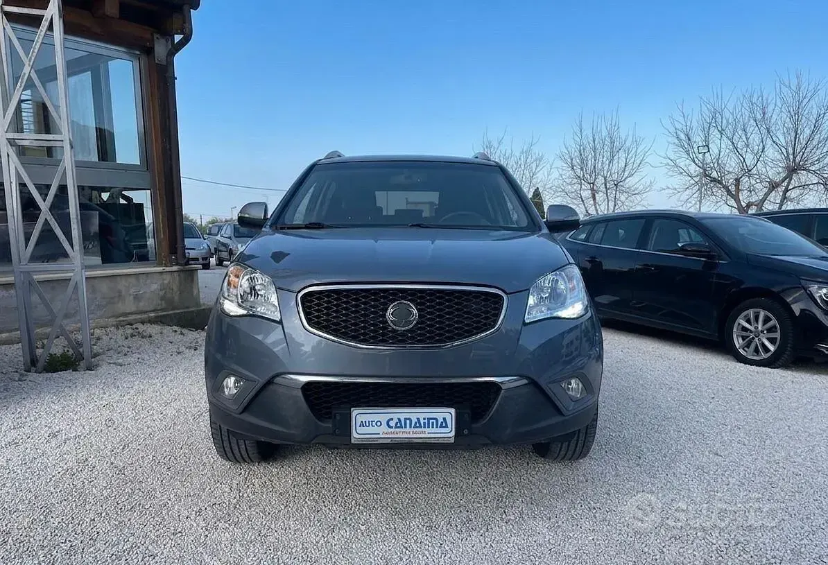 Usata SsangYong Korando 175 CV (128 kW) 2012 Grigio SUV