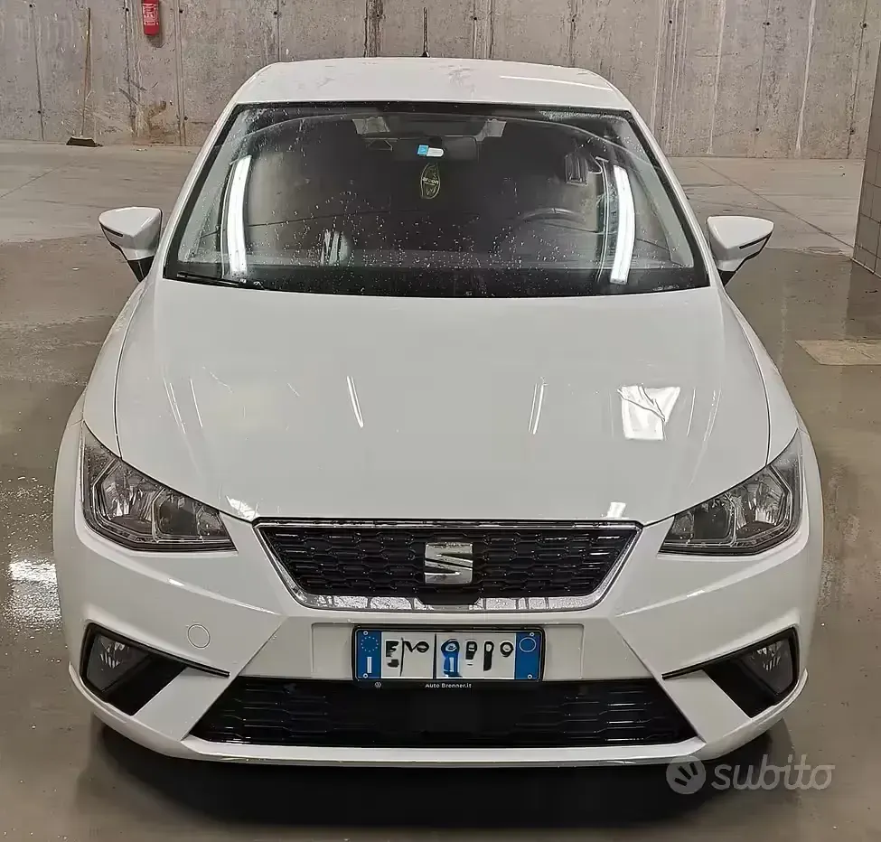 Usata Seat Ibiza 95 CV (69 kW) 2019 Bianco Utilitaria