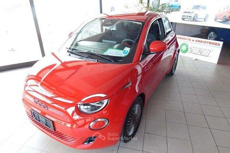 Nuova Fiat 500e Red 2026