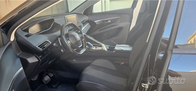 Usata Peugeot 3008 120 CV (88 kW) 2017 Nero SUV