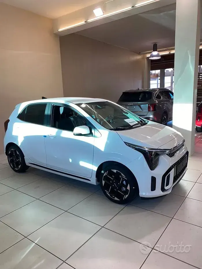 Usata Kia Picanto 63 CV (46 kW) 2024 Bianco Utilitaria