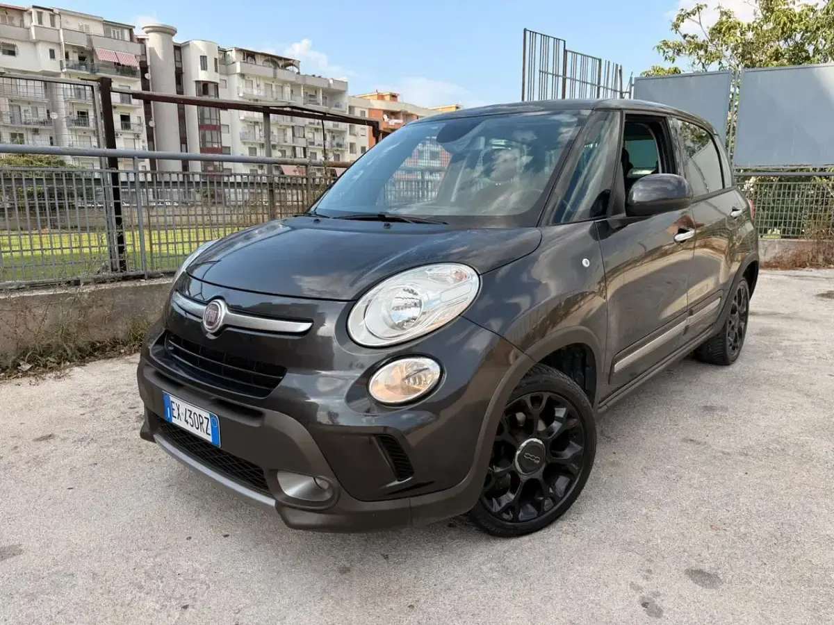 Usata Fiat 500L Trekking 85 CV (62 kW) 2015 Grigio Monovolume