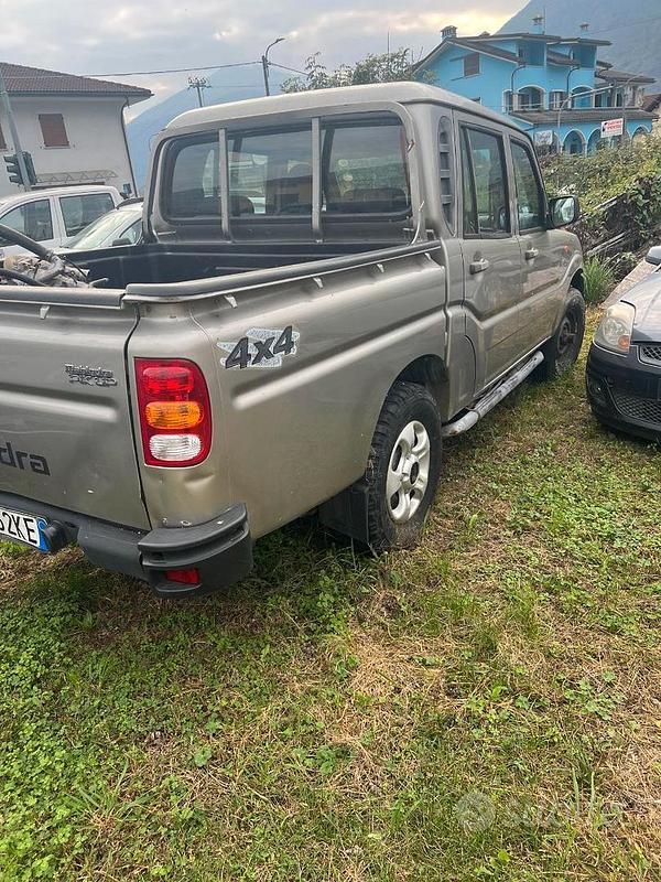 Grigio Usata 2017 Mahindra Goa SUV | 12.500 € - Immagine 1/4