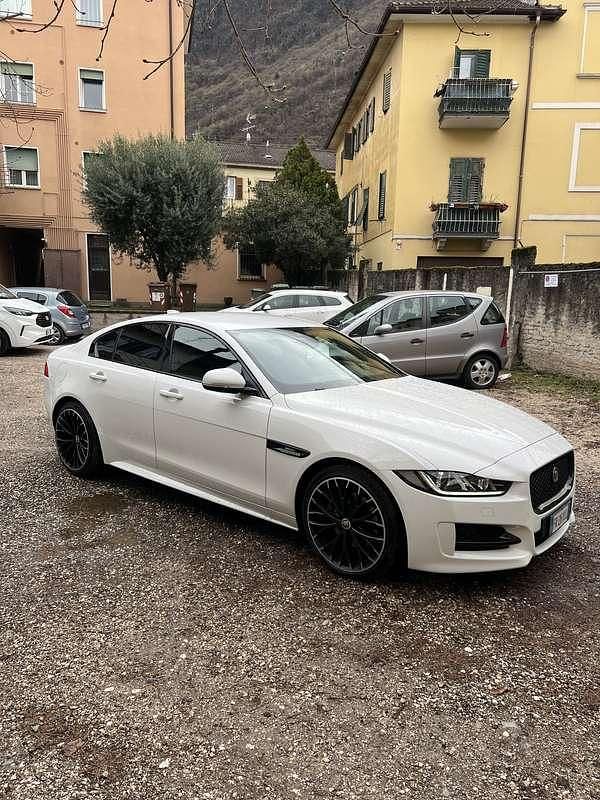 Usata Jaguar XE R-Sport 179 CV (131 kW) 2016 Berlina