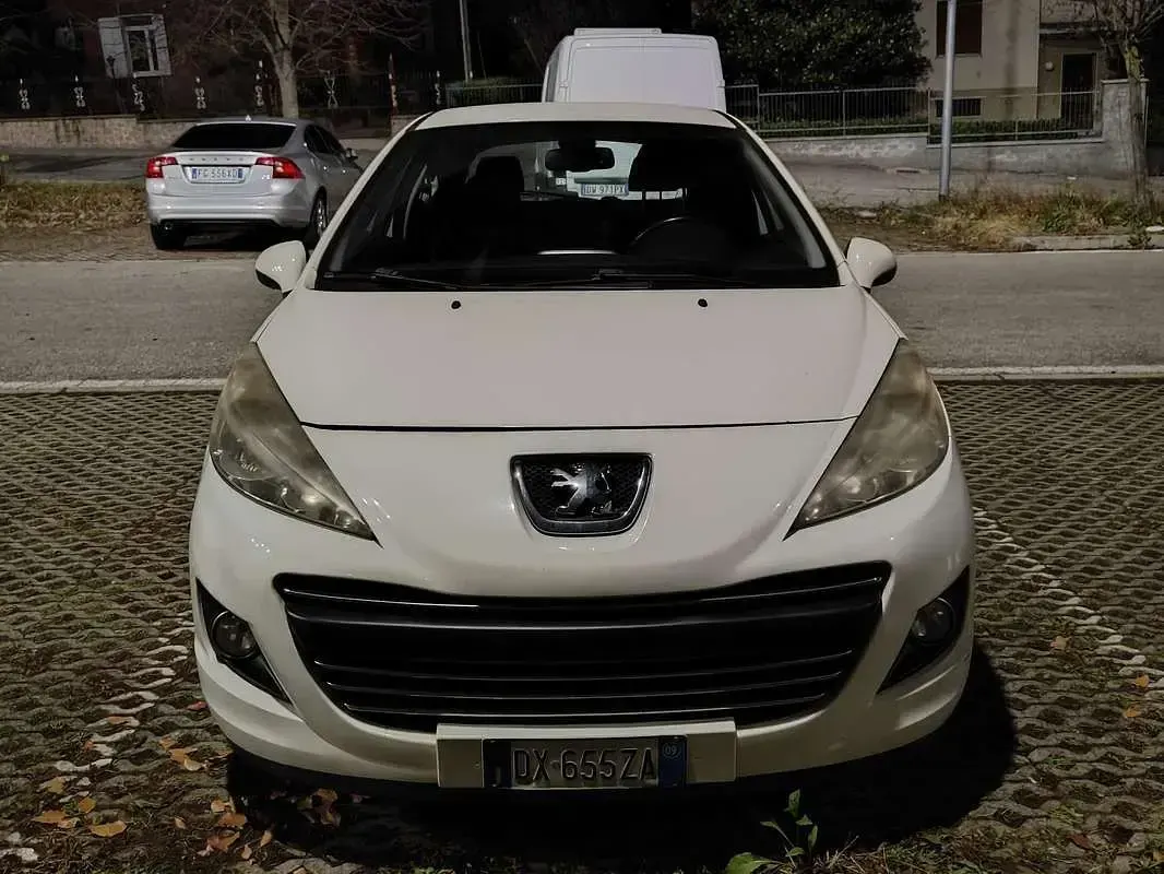 Usata Peugeot 207 Outdoor Outdoor 111 CV (81 kW) 2009 Bianco Station wagon