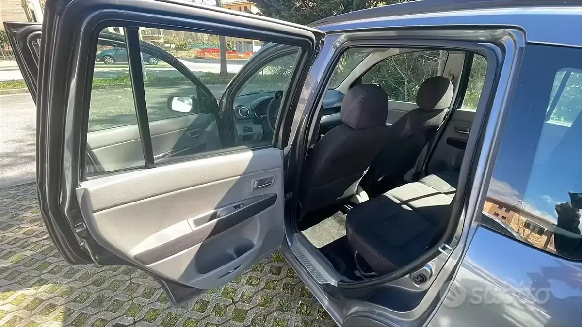 Usata Mazda 2 68 CV (50 kW) 2003 Utilitaria