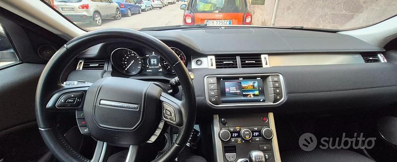 Usata Land Rover Range Rover evoque 150 CV (110 kW) 2017 Bianco SUV