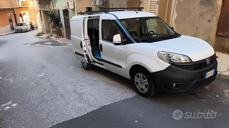 Usata Fiat Doblò 90 CV (66 kW) 2015 Bianco Monovolume