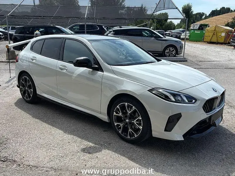 Nuova BMW 120 Efficient Dynamics 169 CV (124 kW) 2026 Bianco Utilitaria