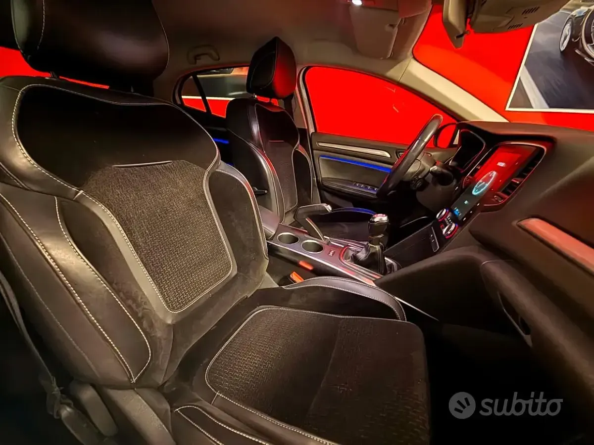 Usata Renault Mégane 131 CV (96 kW) 2019 Bianco Berlina