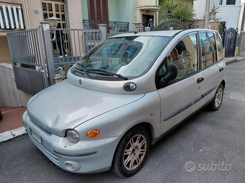 Usata Fiat Multipla 2002 Grigio Monovolume