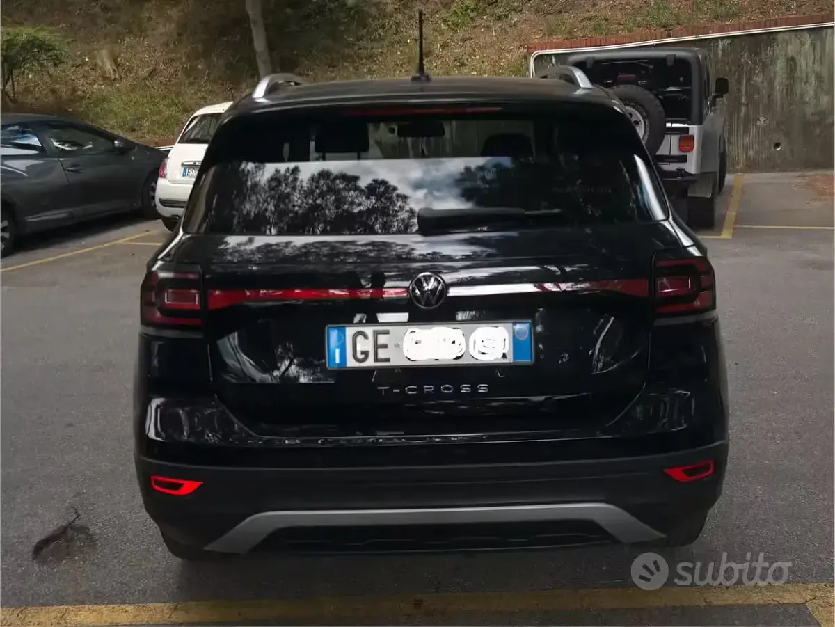 Usata VW T-Cross 110 CV (80 kW) 2021 Nero SUV