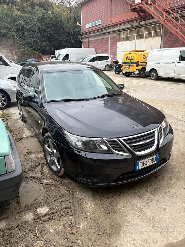 Usata Saab 9-3 Linear 160 CV (117 kW) 2010 Nero Station wagon