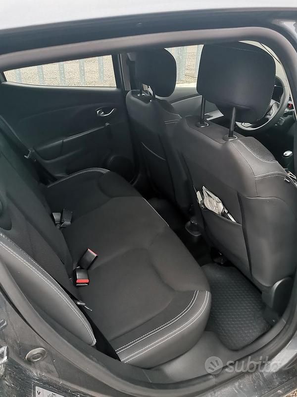 Usata Renault Clio IV 75 CV (55 kW) 2018 Grigio Utilitaria