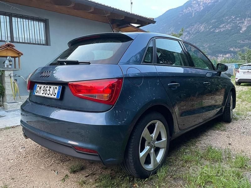 Usata Audi A1 116 CV (85 kW) 2017 Blu Utilitaria