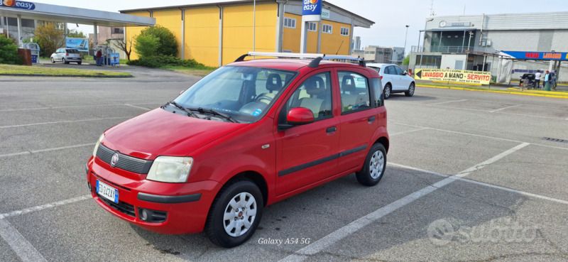 Usata Fiat Panda Dynamic 70 CV (51 kW) 2010 Rosso Utilitaria