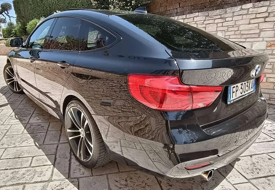 Usata BMW 320 184 CV (135 kW) 2014 Nero Berlina