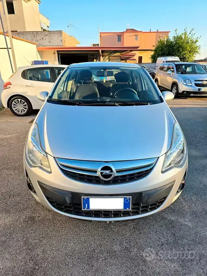 Usata Opel Corsa 95 CV (69 kW) 2011 Grigio Utilitaria