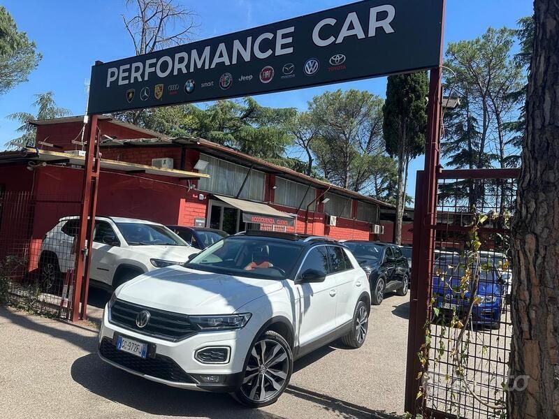 Bianco Usata 2019 VW T-Roc Advance SUV | 19.900 € (Buon prezzo) - Immagine 1/4