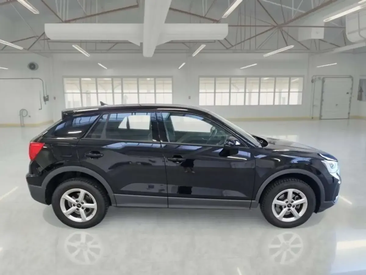Usata Audi Q2 Business 116 CV (85 kW) 2023 Nero SUV