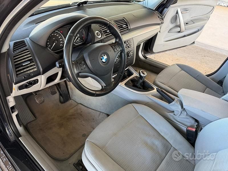 Occasion BMW 118 143 PK (105 kW) 2008 Blauw Hatchback