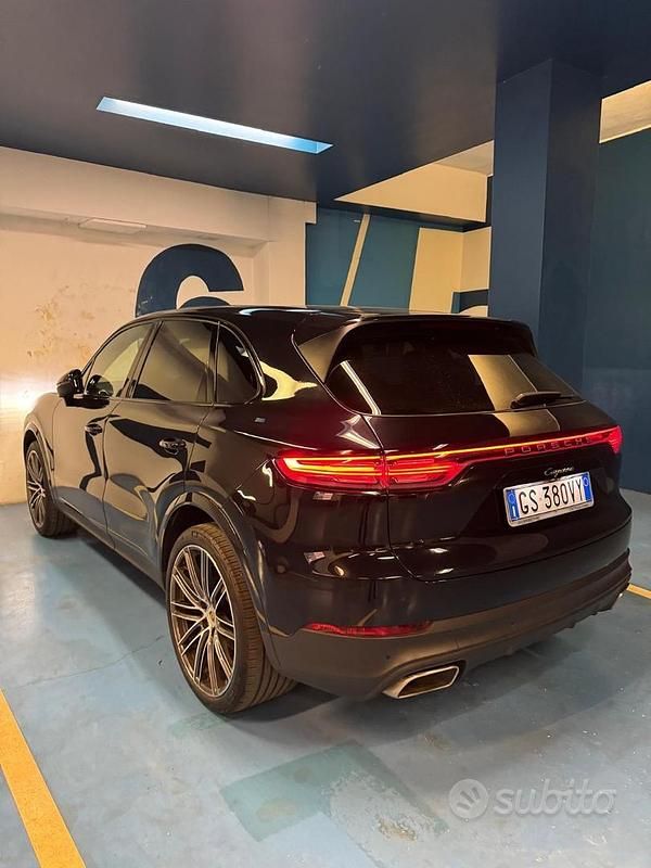 Usata Porsche Cayenne 2019 Nero SUV