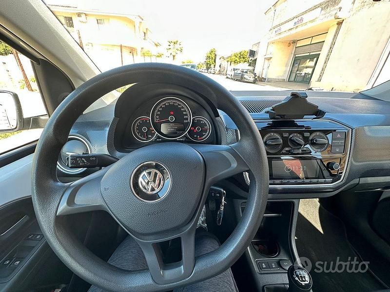 Usata VW up! 60 CV (44 kW) 2018 Bianco Utilitaria