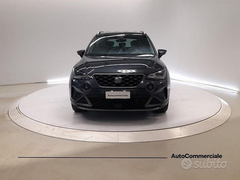 Usata Seat Arona FR 95 CV (69 kW) 2023 Grigio scuro SUV