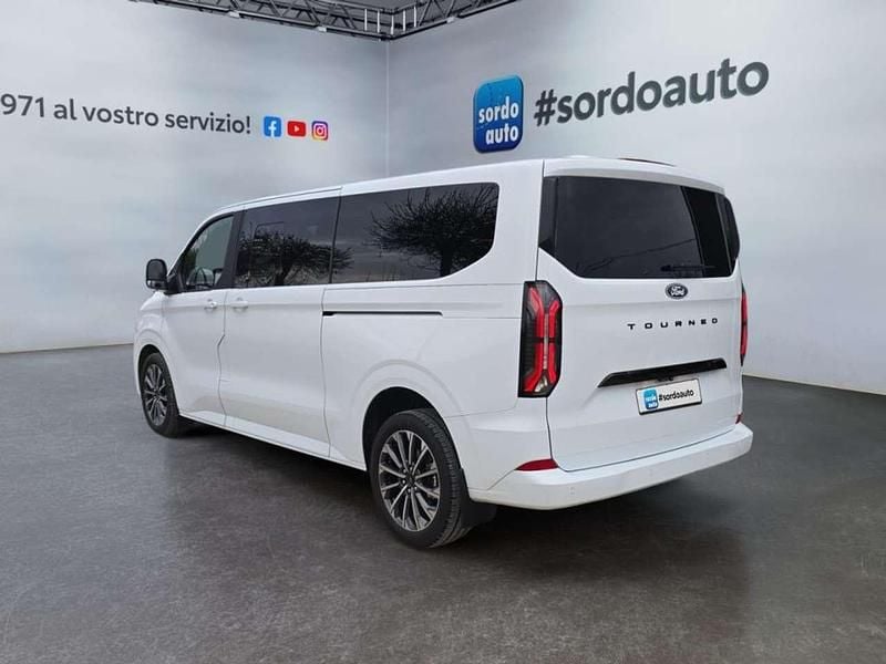 Nuova Ford Tourneo Titanium 170 CV (125 kW) 2026 Bianco Monovolume