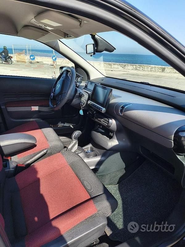 Usata Citroën C4 100 CV (73 kW) 2017 Nero Berlina