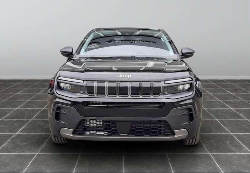 Nuova Jeep Avenger Longitude 101 CV (74 kW) 2025 Nero SUV