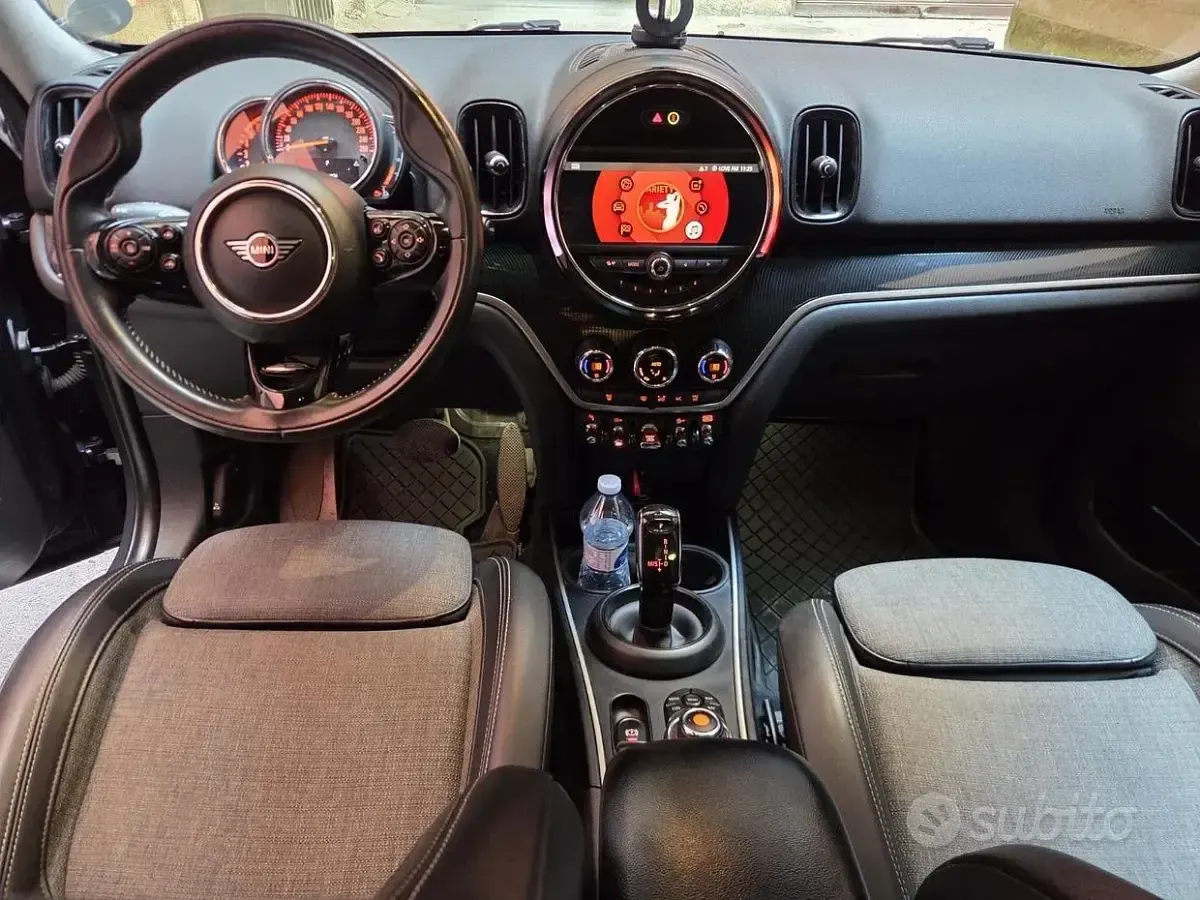 Usata Mini Countryman 190 CV (139 kW) 2020 Nero SUV
