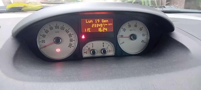 Usata Lancia Musa 101 CV (74 kW) 2005 Monovolume