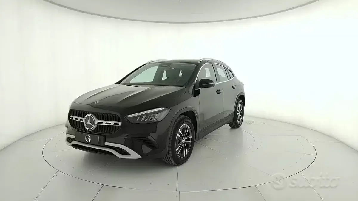 Usata Mercedes GLA180 Advanced 116 CV (85 kW) 2025 SUV
