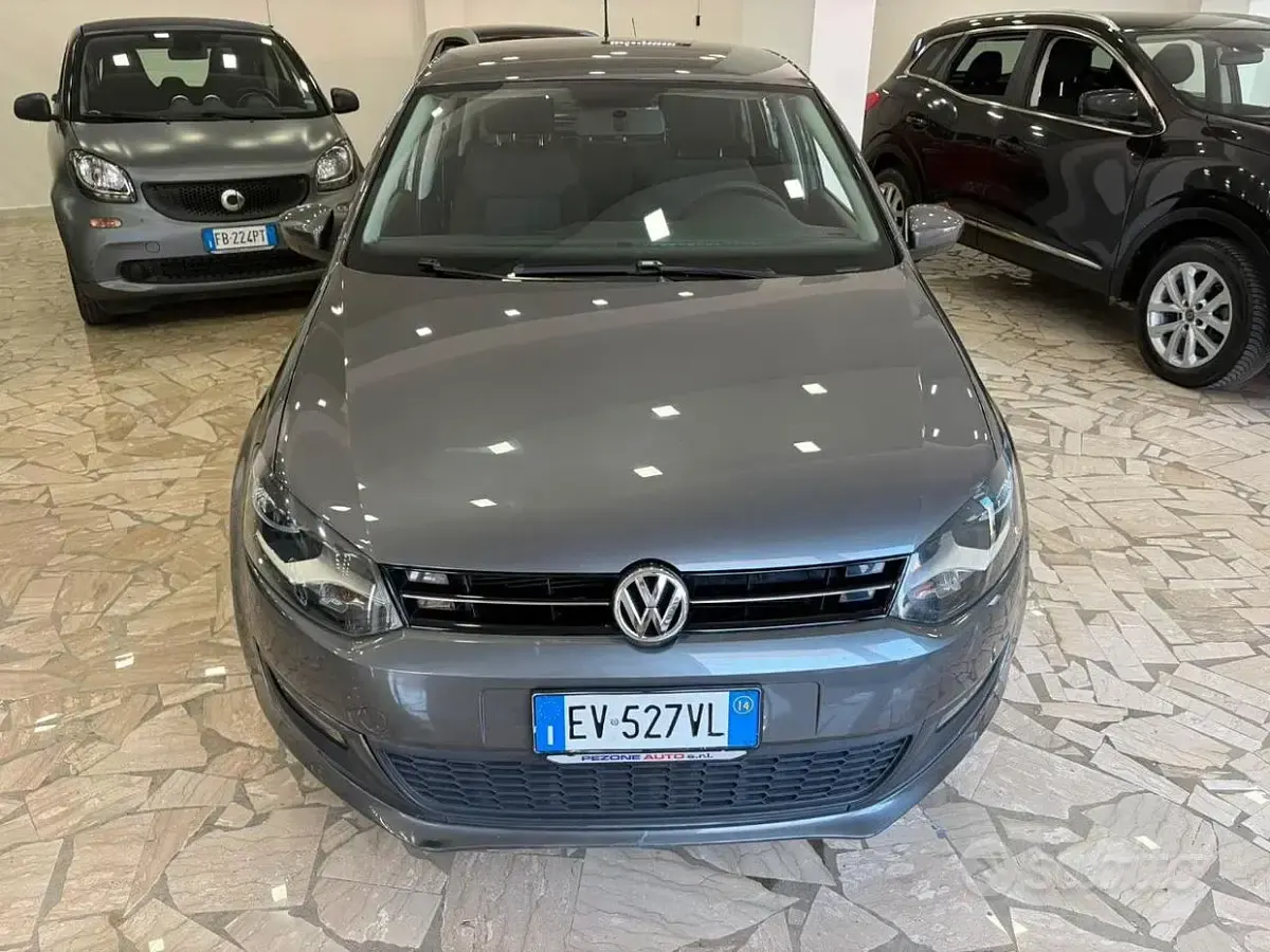 Usata VW Polo Comfortline 75 CV (55 kW) 2014 Grigio Berlina
