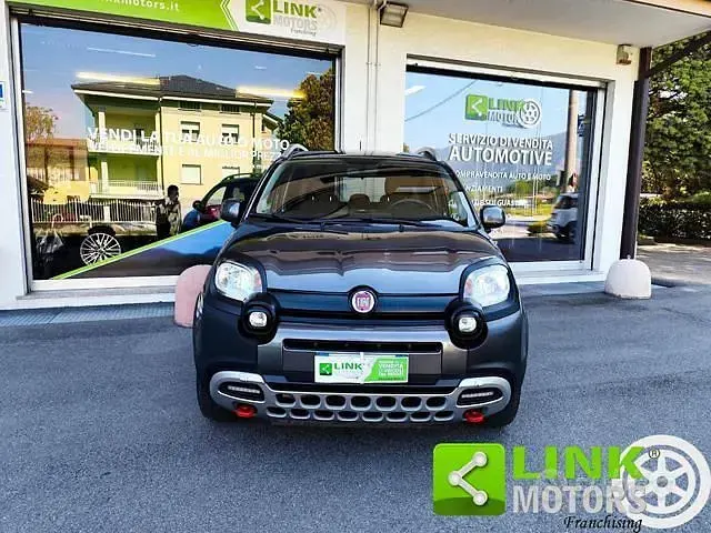 Usata Fiat Panda Cross Cross 90 CV (66 kW) 2017 Grigio Utilitaria
