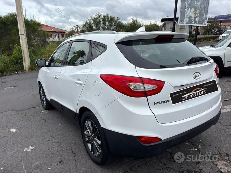 Usata Hyundai ix35 Xpossible 115 CV (84 kW) 2015 Bianco SUV