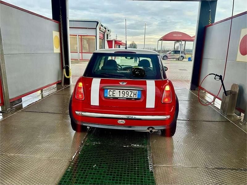 Usata Mini Cooper 116 CV (85 kW) 2004 Utilitaria
