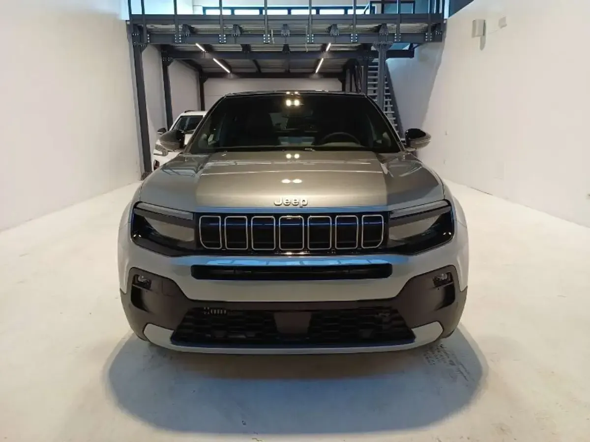 Nuova Jeep Avenger Summit 109 CV (80 kW) 2026 Nero SUV