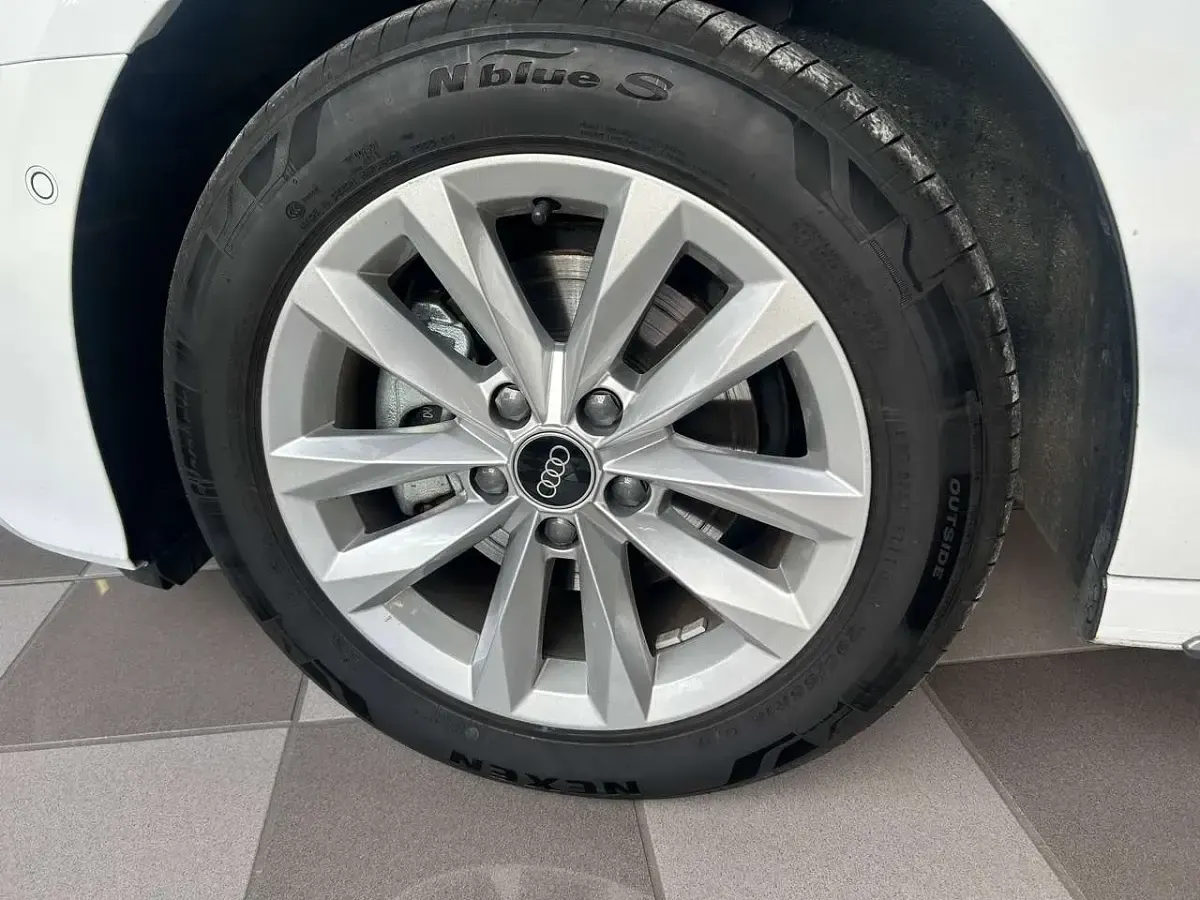 Usata Audi A3 Advanced 150 CV (110 kW) 2025 Bianco pastello Berlina