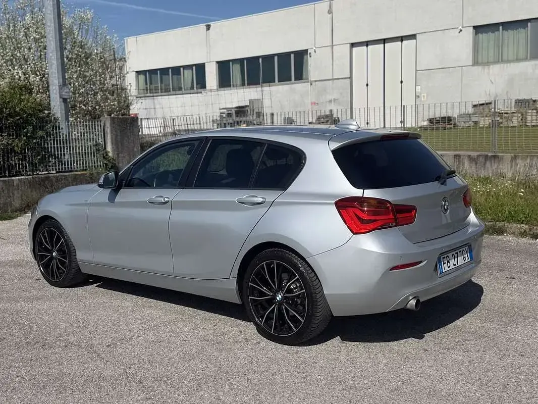 Usata BMW 116 116 CV (85 kW) 2015 Grigio Utilitaria