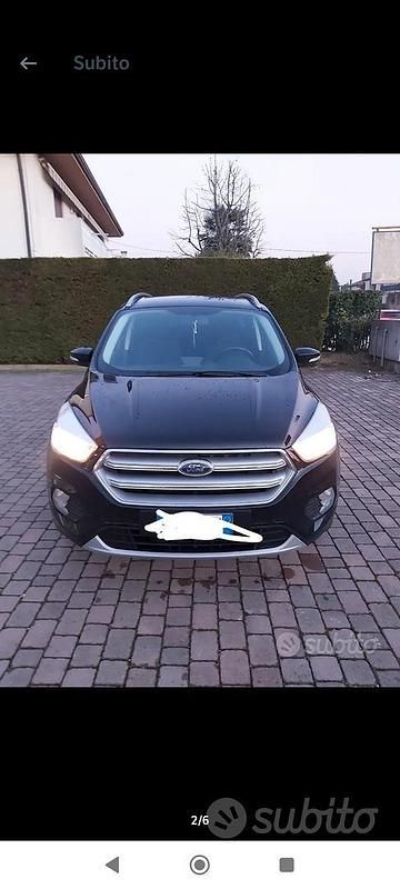 Usata Ford Kuga S 120 CV (88 kW) 2018 Nero SUV