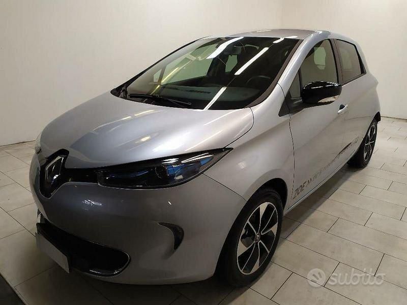 Usata Renault Zoe Intens 80 kW (109 CV) 2018 Argento Utilitaria