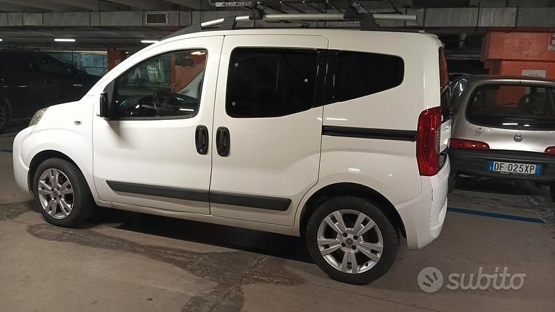 Usata Fiat Qubo Trekking 95 CV (69 kW) 2014 Bianco Monovolume