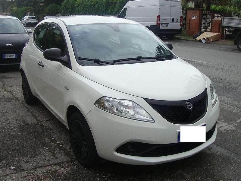 Usata Lancia Ypsilon S 69 CV (50 kW) 2020 Bianco Utilitaria