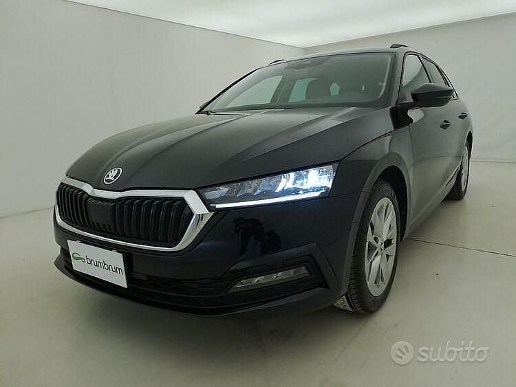 Usata Skoda Octavia Executive 150 CV (110 kW) 2023 Nero Station wagon