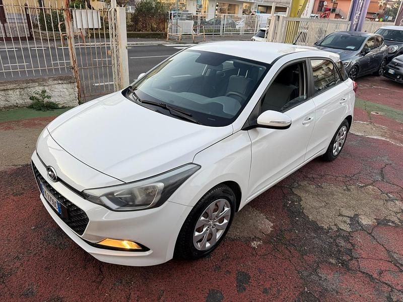 Usata Hyundai i20 75 CV (55 kW) 2017 Other Utilitaria