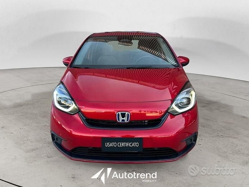 Usata Honda Jazz Elegance 109 CV (80 kW) 2021 Rosso Utilitaria