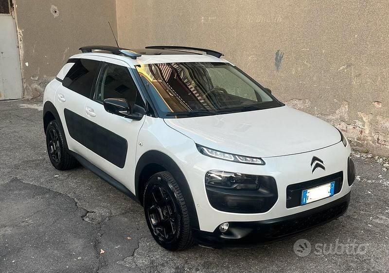 Usata Citroën C4 Cactus 92 CV (67 kW) 2016 Bianco Utilitaria