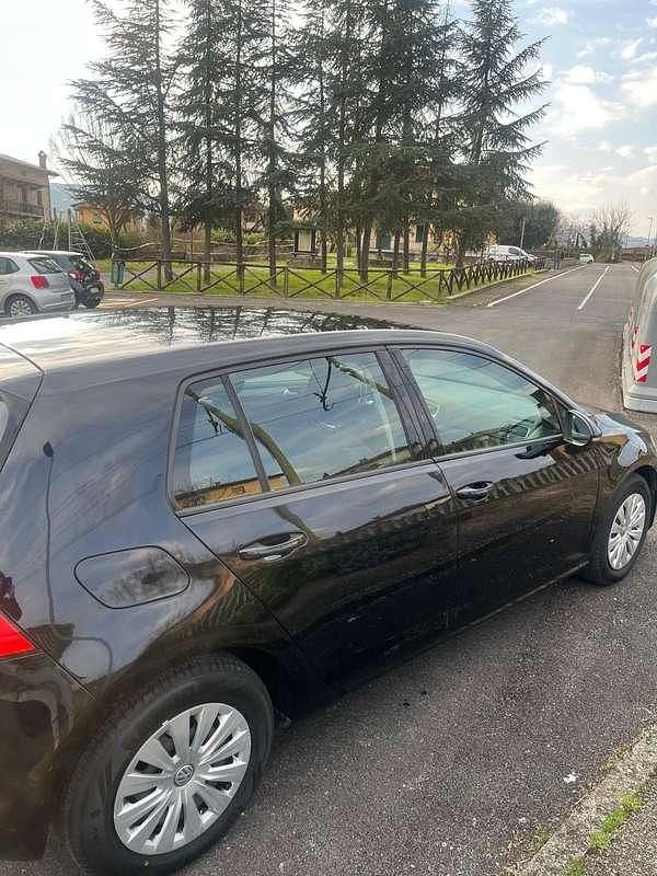 Usata VW Golf VII Trendline 90 CV (66 kW) 2015 Nero Berlina